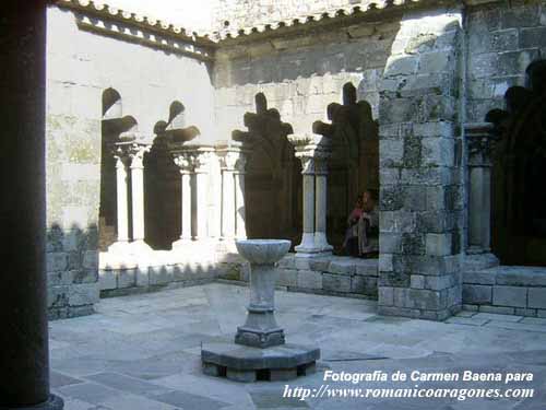 DETALLE DEL CLAUSTRO